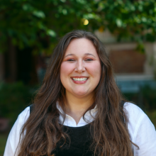 Savanna's headshot